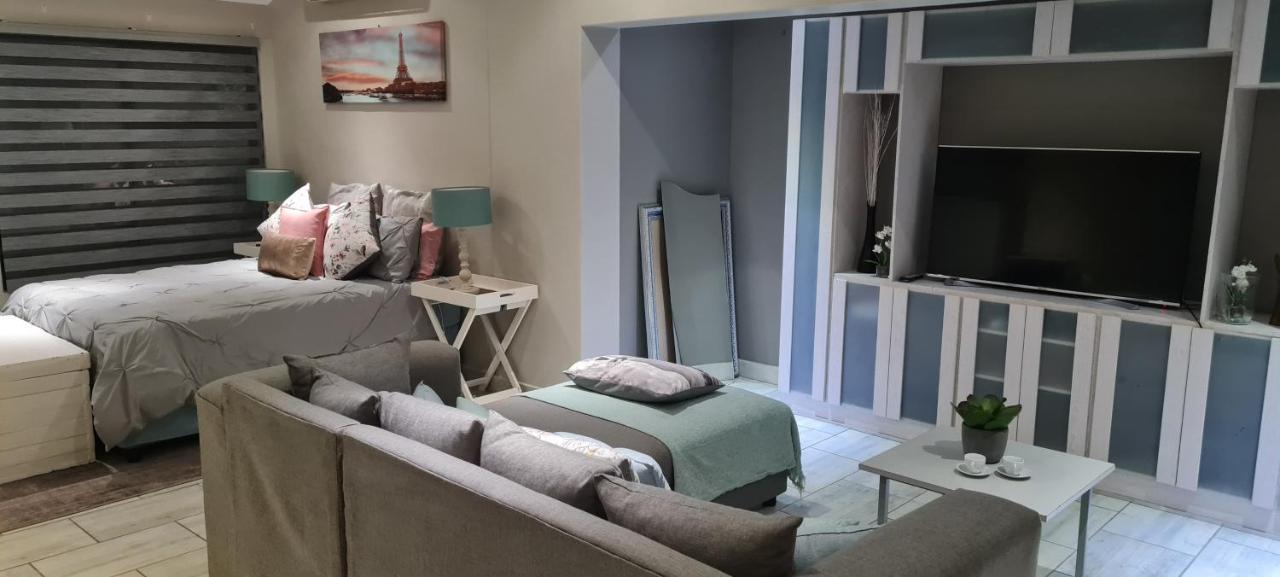 Bayswater Guest Rooms บลูมฟอนเทน ภายนอก รูปภาพ
