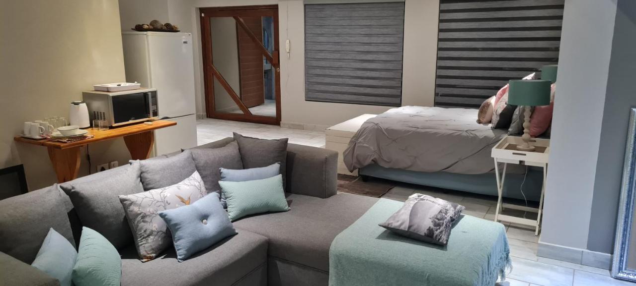 Bayswater Guest Rooms บลูมฟอนเทน ภายนอก รูปภาพ