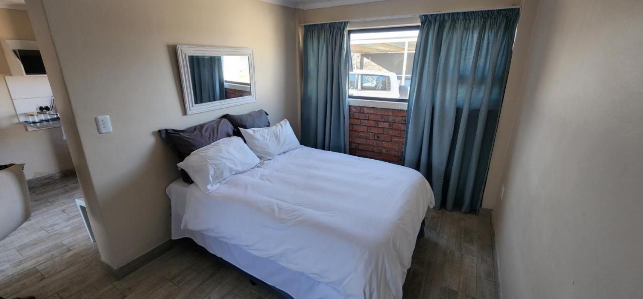 Bayswater Guest Rooms บลูมฟอนเทน ภายนอก รูปภาพ