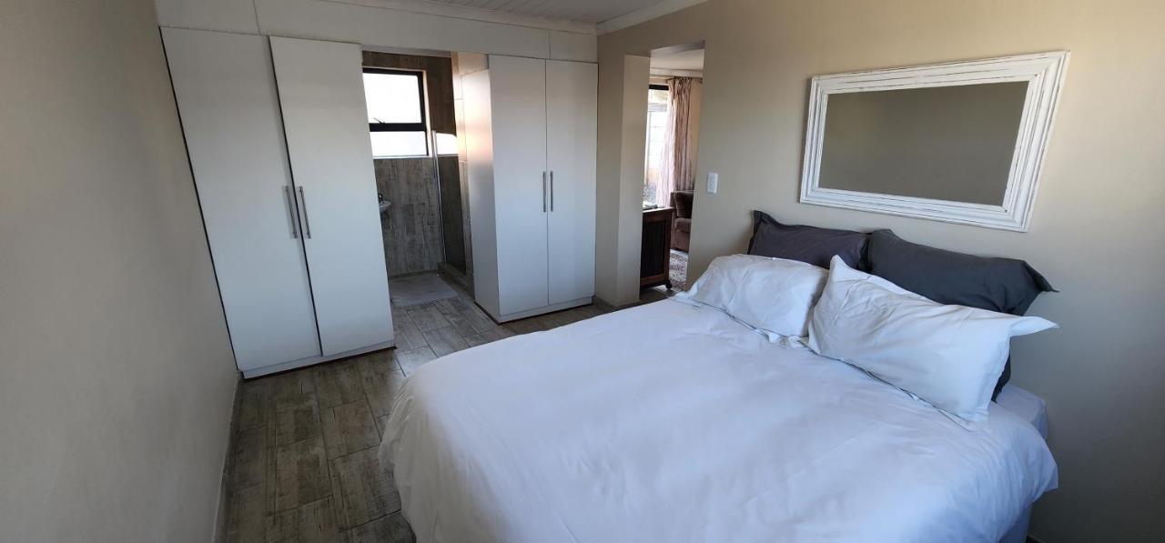 Bayswater Guest Rooms บลูมฟอนเทน ภายนอก รูปภาพ